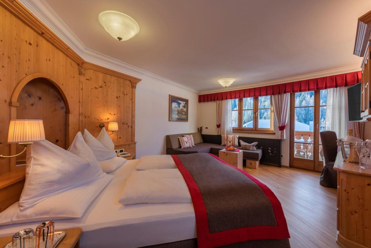 Posta Zirm Hotel Corvara In Badia Exterior photo
