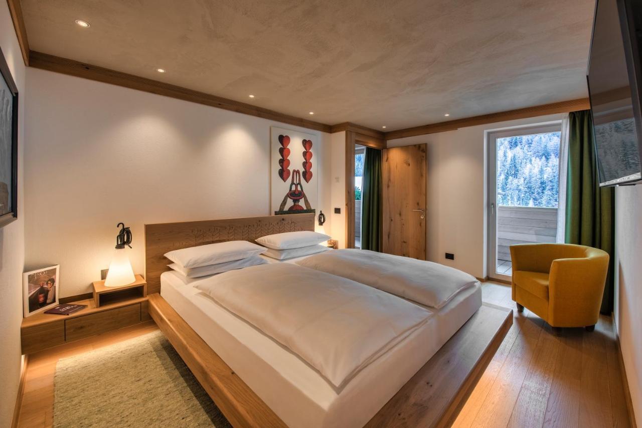 Posta Zirm Hotel Corvara In Badia Exterior photo