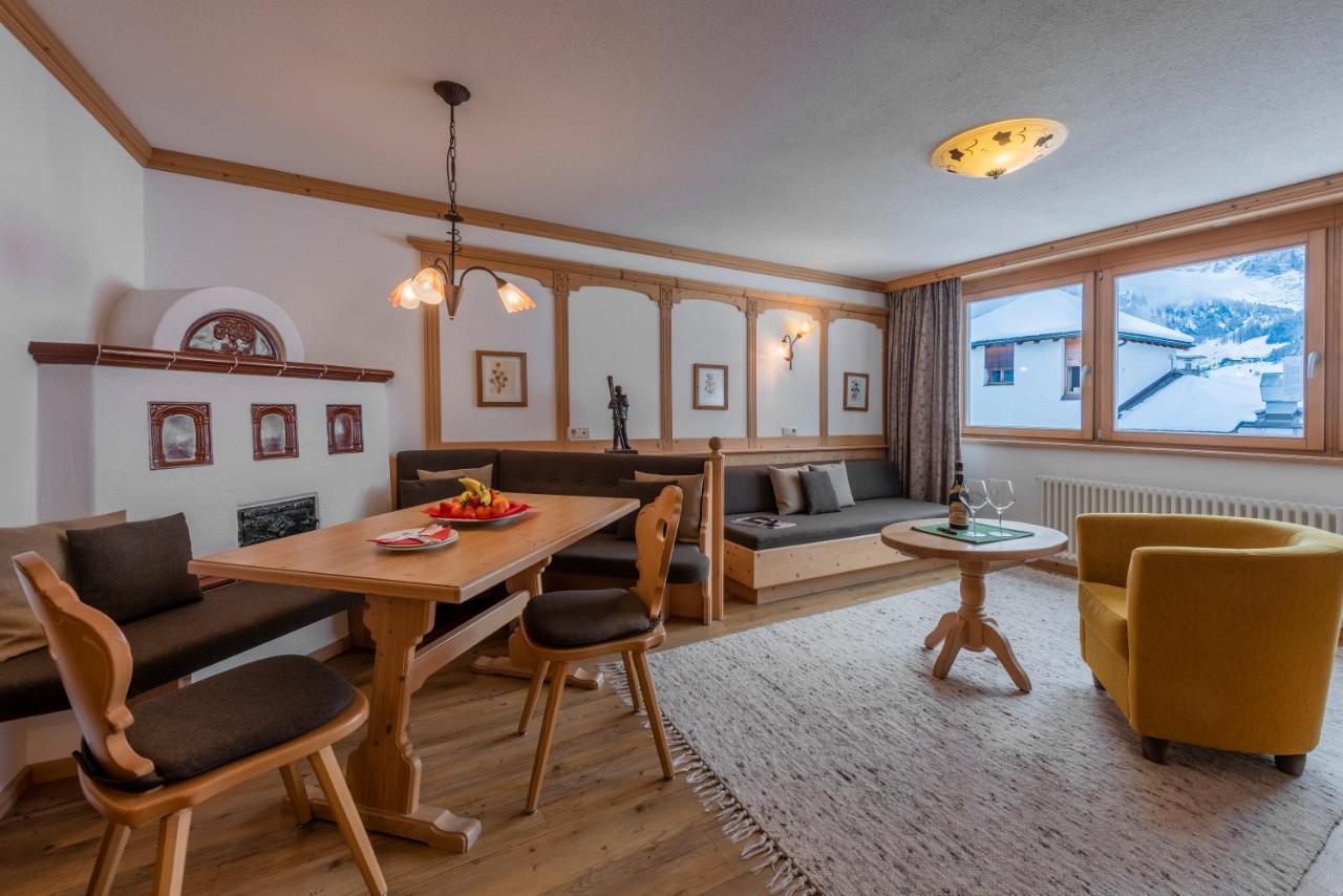 Posta Zirm Hotel Corvara In Badia Exterior photo