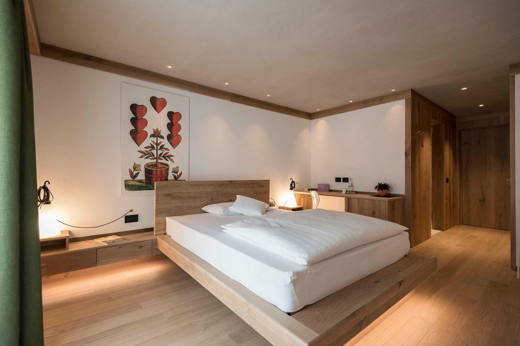 Posta Zirm Hotel Corvara In Badia Exterior photo