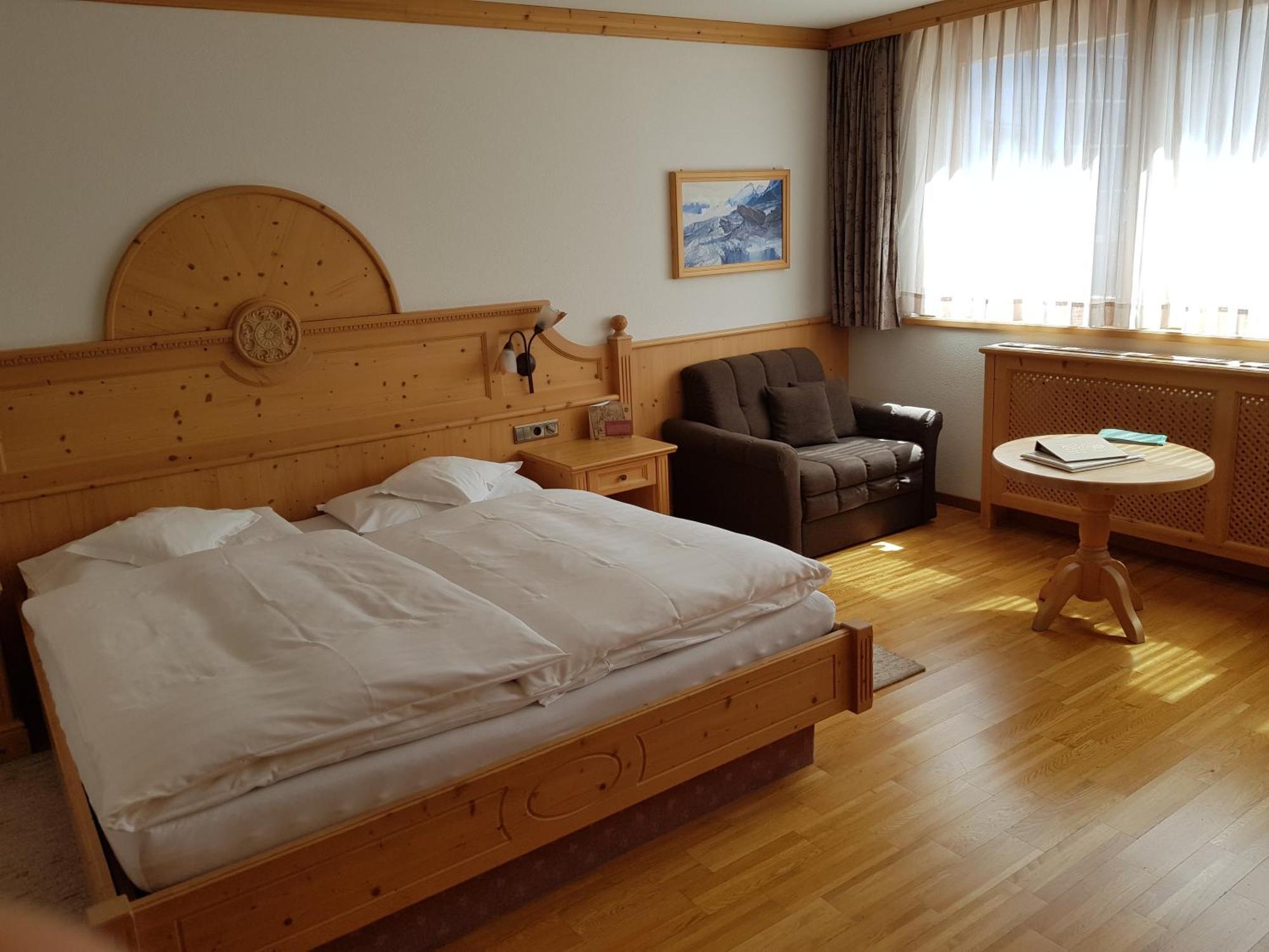 Posta Zirm Hotel Corvara In Badia Exterior photo