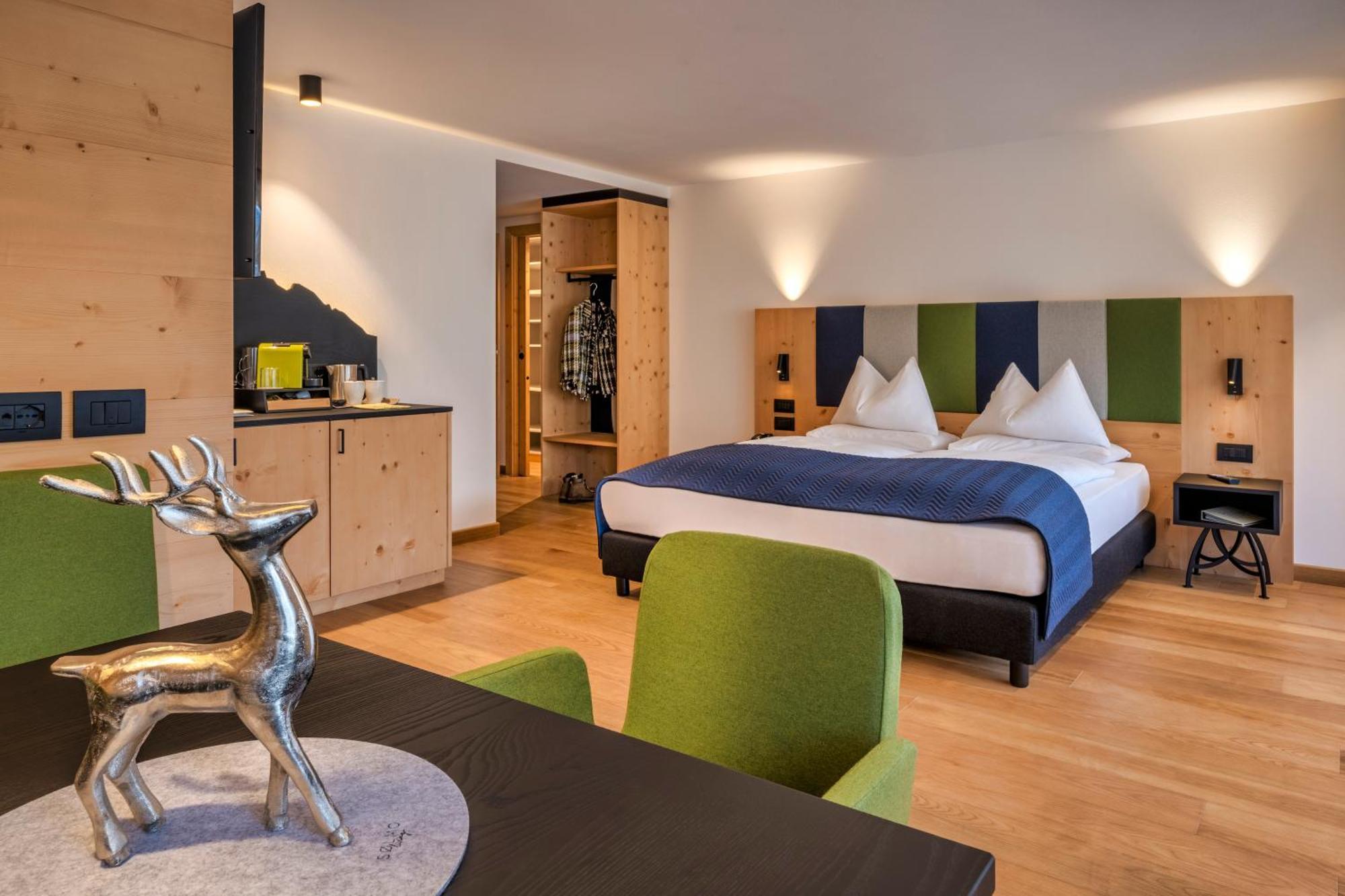 Posta Zirm Hotel Corvara In Badia Exterior photo