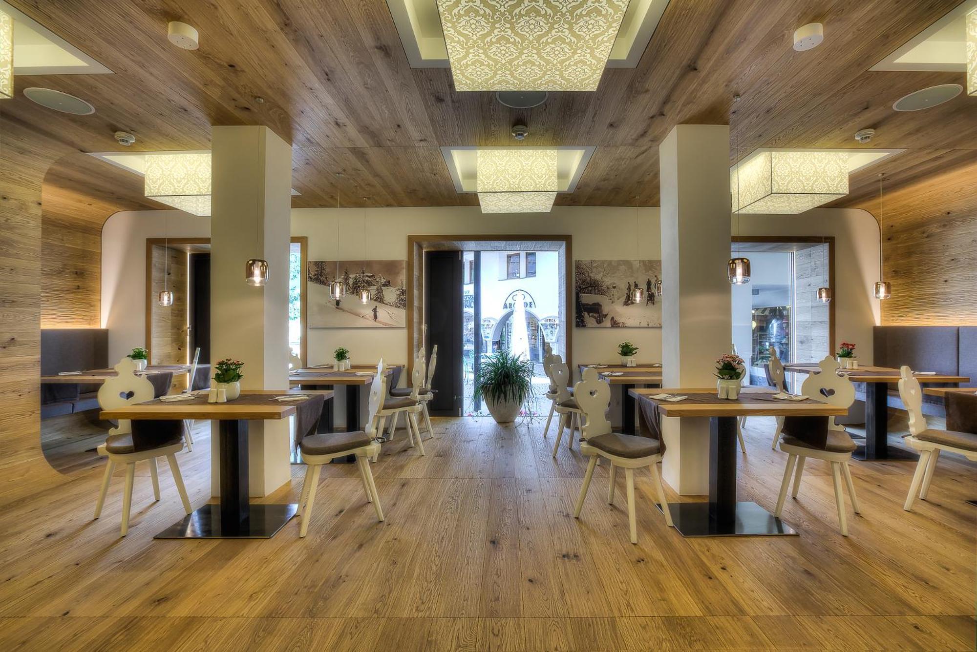 Posta Zirm Hotel Corvara In Badia Exterior photo