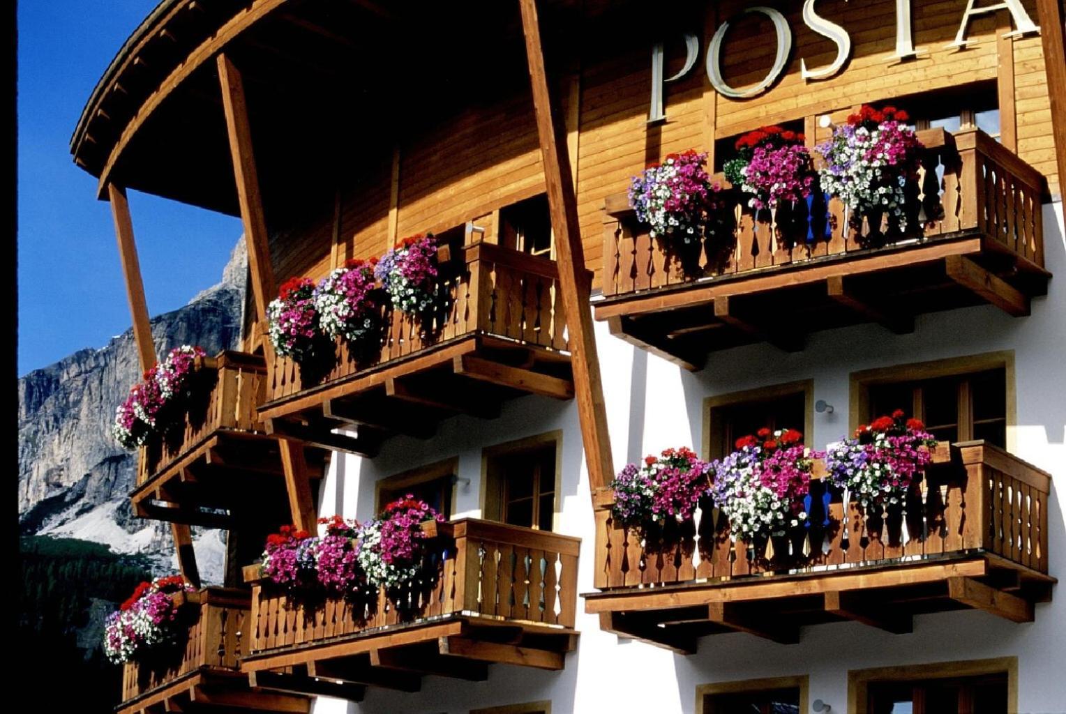Posta Zirm Hotel Corvara In Badia Exterior photo